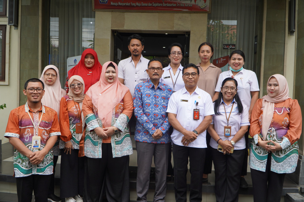 BKKBN Kaltim Kunjungi Kampung KB Desa Dalung, Studi Pengelolaan Program Keluarga Berencana